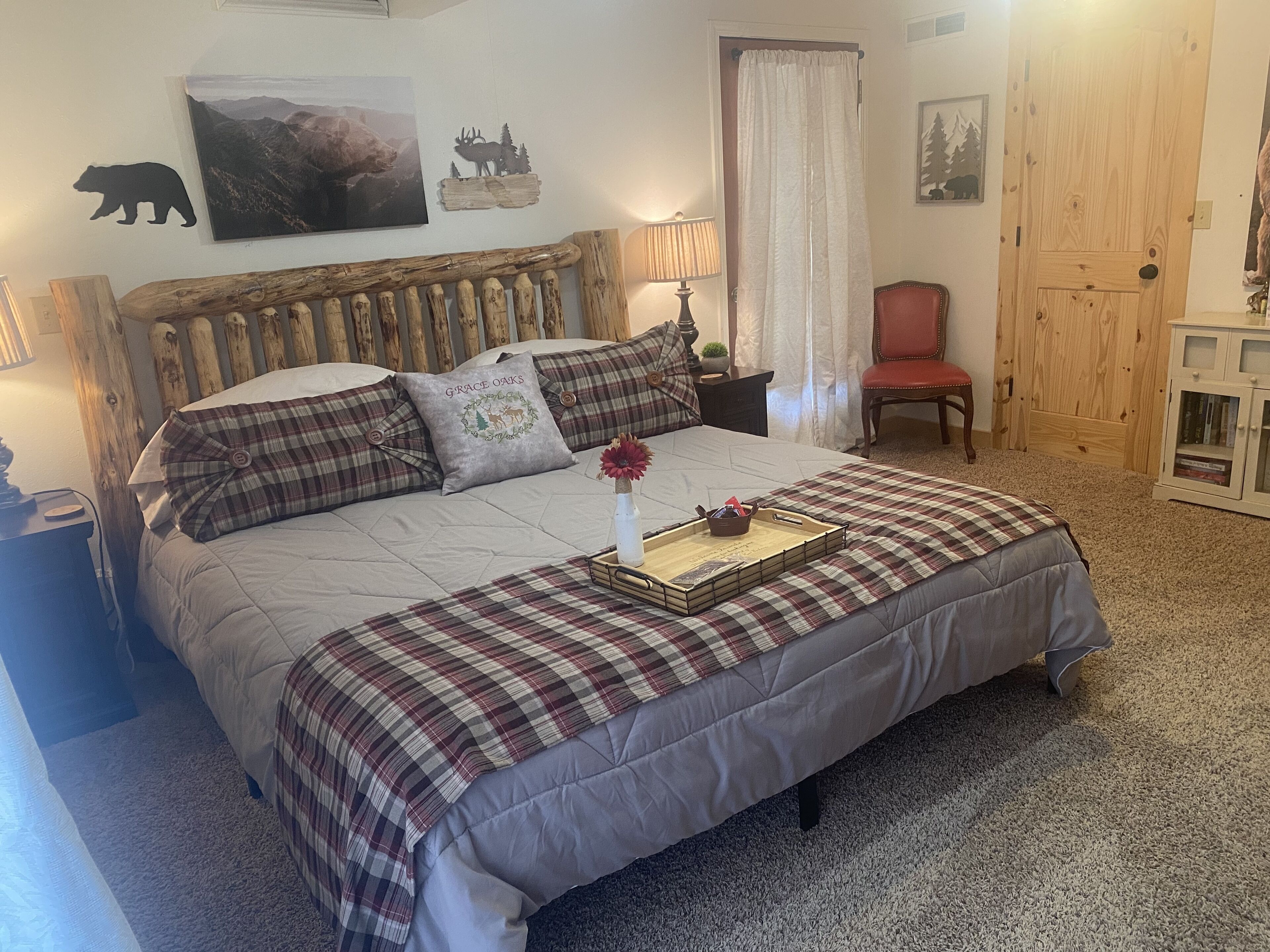 2 chambres, fer et planche à repasser, Wi-Fi, draps fournis