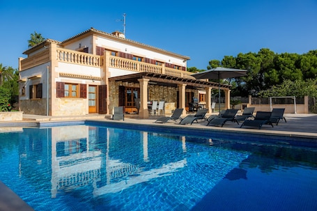 Pool. Villa Can Tosam Meiga mit WLAN, Pool, Terrassen und Balkon