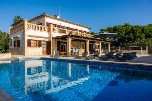 Pool - Villa Can Tosam Meiga with Wi-Fi, Pool, Terraces & Balcony (Cales de Mallorca)