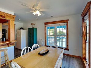 獨棟房屋, 多張床, 陽台 | 用餐區