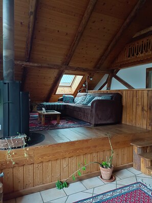 Télévision, cheminée