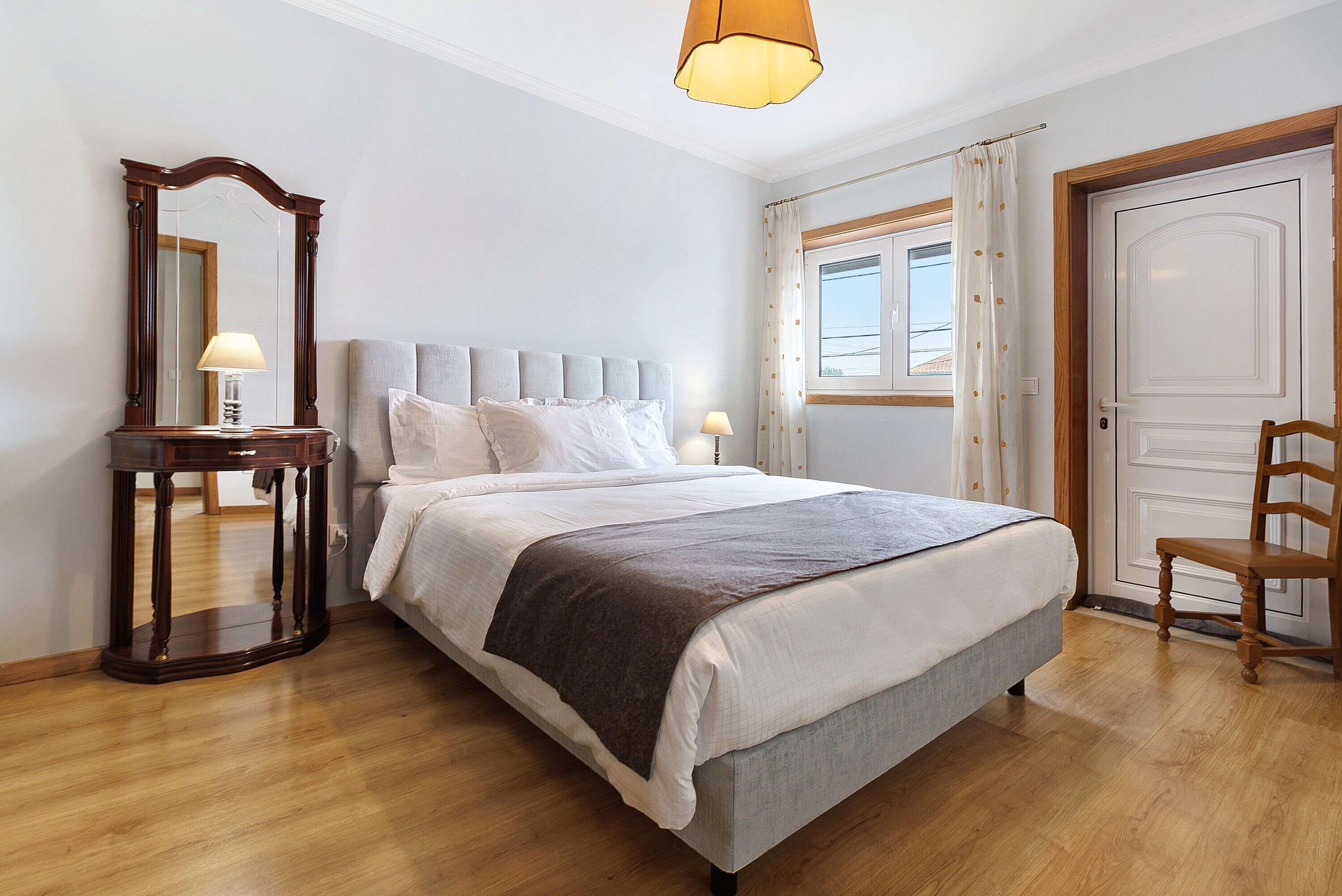 4 Schlafzimmer, Bügeleisen/Bügelbrett, kostenloses WLAN, Bettwäsche