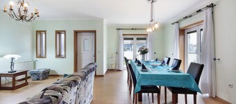 Vacation Home "Vivenda Sol E Mar" with 2 Private Terraces, 3 Balconies & Wi-Fi