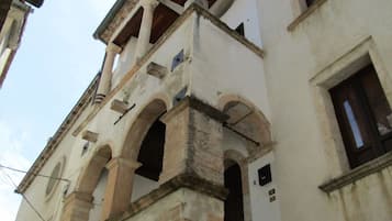 Esterni