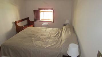 3 chambres, fer et planche Ă repasser, Wi-Fi gratuit, draps fournis