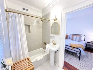 Condo, 1 King Bed with Sofa bed, Balcony | Bathroom | Towels, toilet paper - The Magnolia (Savannah)