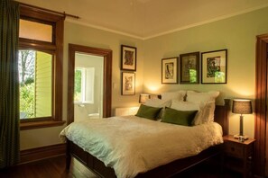 Superior-rum | Värdeförvaringsskåp på rummet, individuell inredning och unika möbler