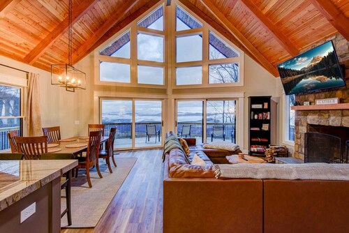 Custom Mountain Cabin with Incredible Views
