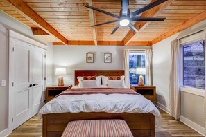 4 soverom, wi-fi og sengetøy