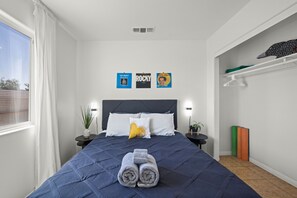 3 bedrooms, iron/ironing board, WiFi, bed sheets