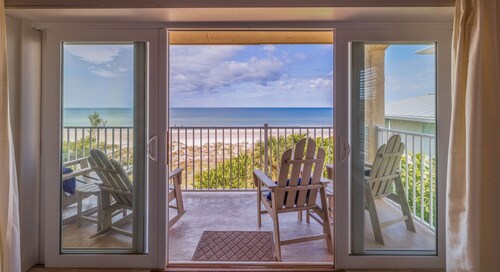 10 Pipers III – Beachfront Bliss with Ocean Views, Private Balcony & Grill Area
