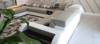 20 Minutes from RSW Airport! Family Friendly Home with a Game Room