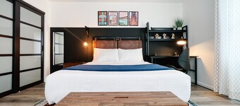 Private Guest house with Parking and Wi-Fi in a Central Location