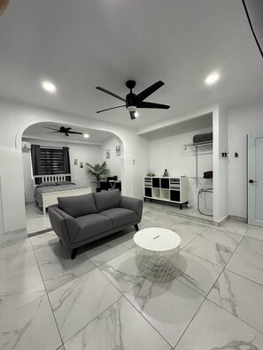 Smart TV - Newly Modern Cozy Home! (Aguadilla)