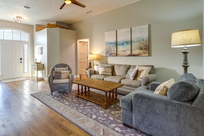TV, books - Family-Friendly PCB Vacation Rental, Walk to Beach (Panama City Beach)