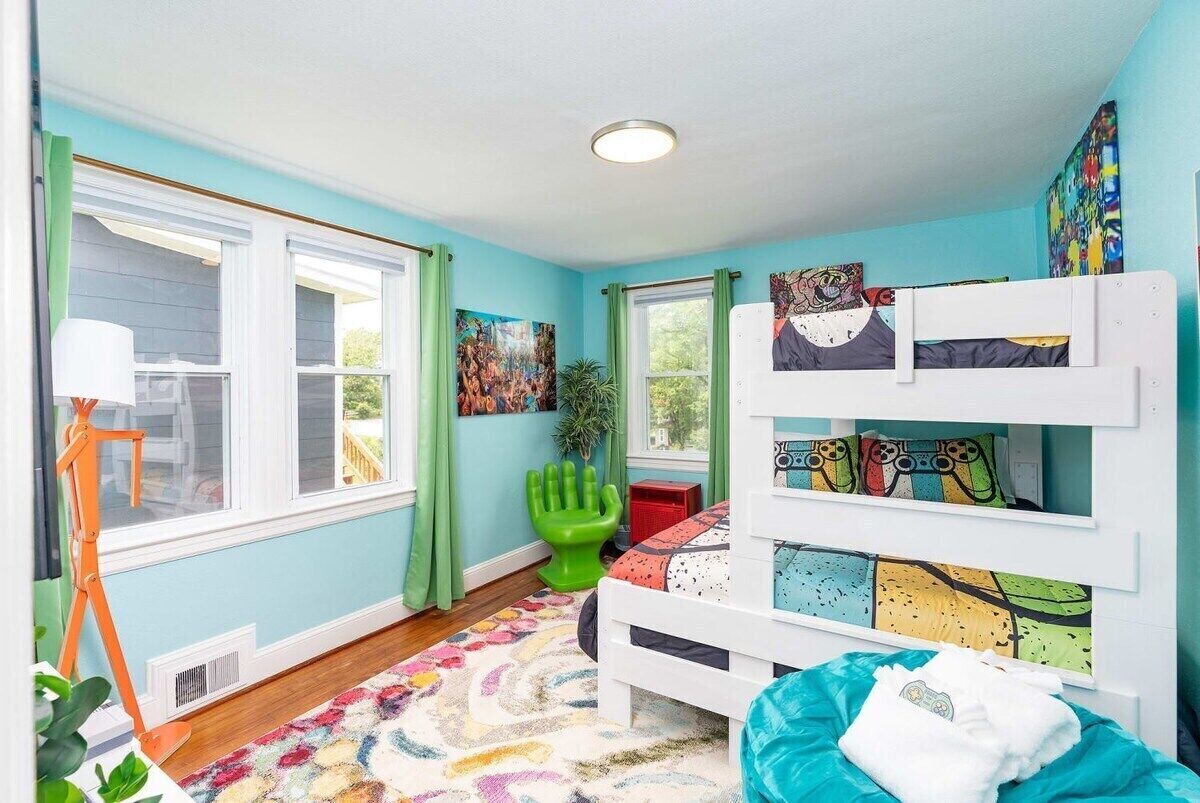 2 bedrooms, desk, iron/ironing board, free WiFi