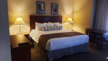 Deluxe Condo | 1 bedroom, premium bedding, down comforters, individually decorated
