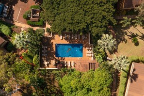 Pool - Colorful condo by the beach with a washer/dryer, lanai, & on-site pool (Maunaloa)