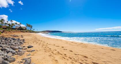 Colorful condo by the beach with a washer/dryer, lanai, & on-site pool