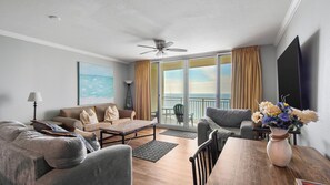 Smart TV - Sun, Sand & Serenity – Perfect Beachfront Stay in PCB! (Panama City Beach)