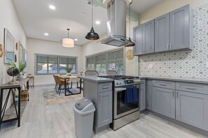 Fridge, microwave, oven, stovetop - Welcome to Casa Azul 1932 Eclectic Boho Sanctuary  in Downtown Riverside! (Riverside)