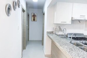 Fridge, microwave, oven, stovetop