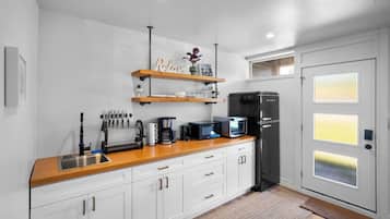 Fridge, microwave, coffee/tea maker, toaster