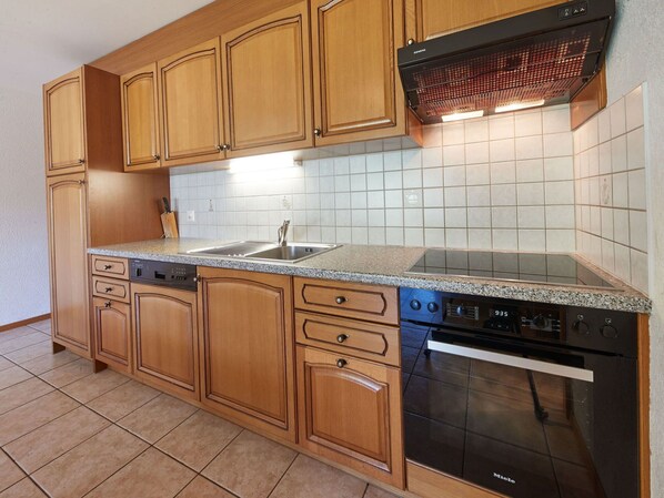 Microwave, oven