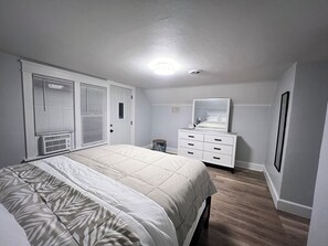 1 chambre, fer et planche Ă repasser, Wi-Fi, draps fournis