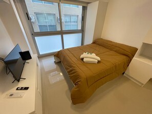 Apartment, 1 Bedroom, Accessible, Smoking