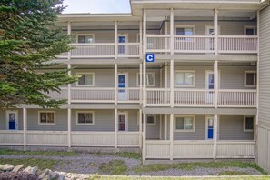 Exterior - Summit 106C 3Br: Condo (Snowshoe)