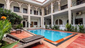 Piscina externa