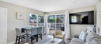 La Jolla Shores Beach Bungalow w/ Balcony, 2 Units in 1 & Steps from the Beach!