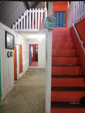 基本雙人房 | 免費無線上網、床單