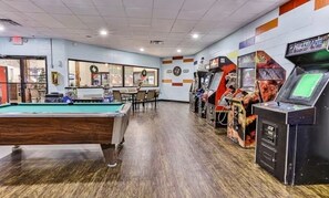 Spielezimmer