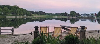 Cozy A-frame with Sandy Beachfront - Stoneledge Lakehouse