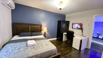 1 bedroom, iron/ironing board, WiFi, bed sheets