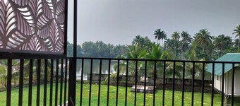 Tidalnest Homestay @kadamakudi backwaters : explore the village life experience 