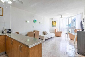 TV - Inftour Atlanta 14 Apartamento (Calp)