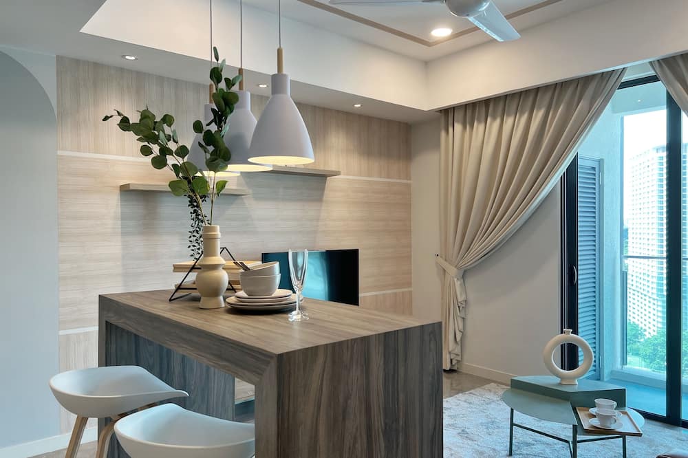 The OOAK Suites and Residences at Sunway 163 (Kiara 163)