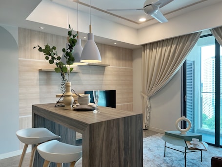 Designer King Suite | In-room dining. The OOAK Suites and Residences at Sunway 163 (Kiara 163)