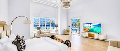 8 Schlafzimmer, BĂŒgeleisen/BĂŒgelbrett, Reisekinderbett, kostenloses WLAN