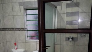 تج هيزات دش، وحدات دش مزودة بخاصية التدليك بالمياه
