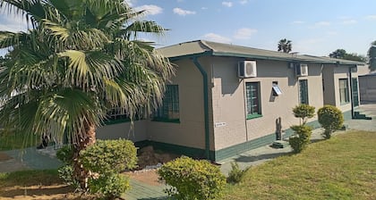 DE ELLAS BOUTIQUE LODGE
