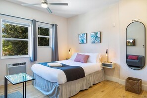 1 chambre, fer et planche à repasser, Wi-Fi gratuit, draps fournis