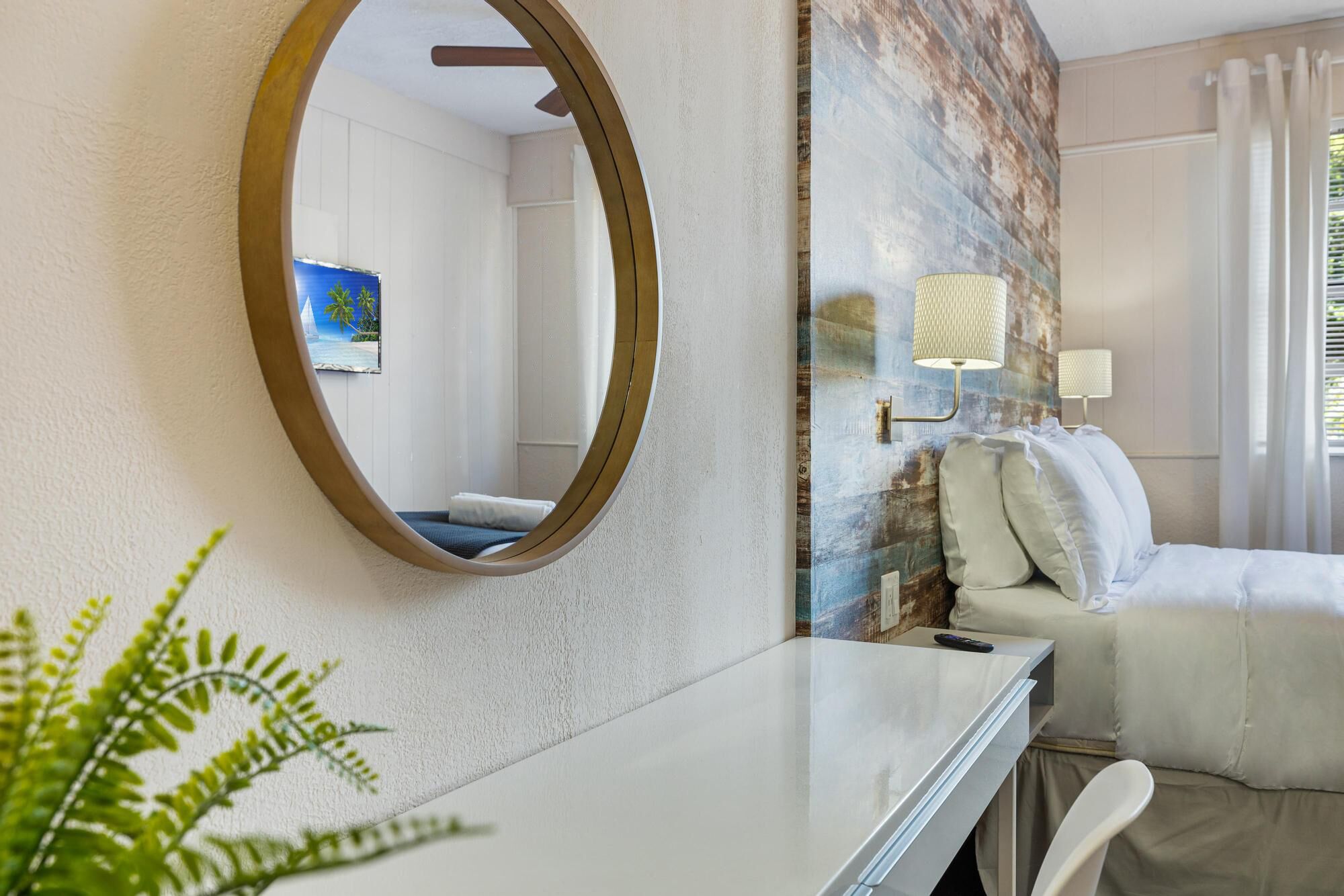 1 bedroom, desk, iron/ironing board, travel cot