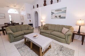 Fernseher, Stereoanlage