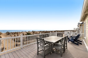Outdoor dining - Oceanfront 5-Bedroom Home in South Bethany - Dog-Friendly (South Bethany)