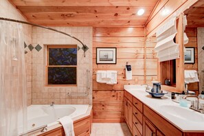 Shower, towels - Blueberry Hills- 3bedroom with hot tub, pet friendly, outdoor fireplace (Boone)