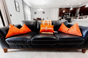 Smart TV - Exceptional family-friendly home for your next vacation or getaway (Naples)